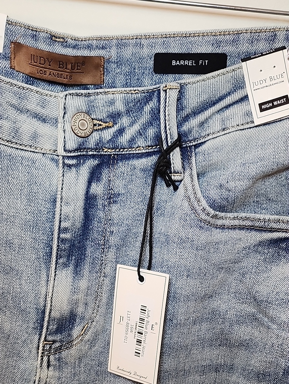 NWT Judy Blue Barrel-leg High-Rise jeans Size 16 - Picture 7 of 16